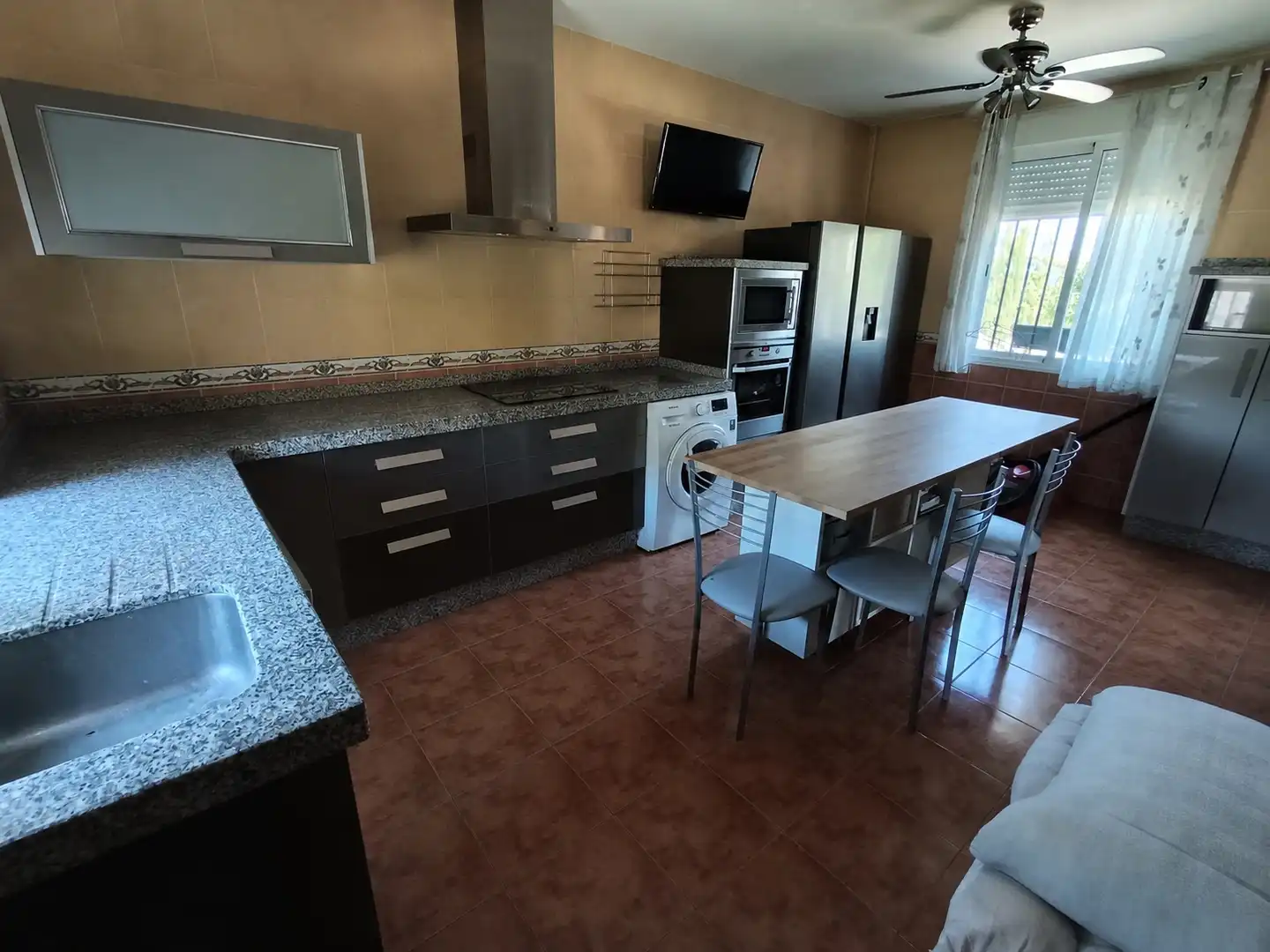 Cocina de Casa o chalet en venta en La Carlota con Aire acondicionado, Jardín privado y Terraza