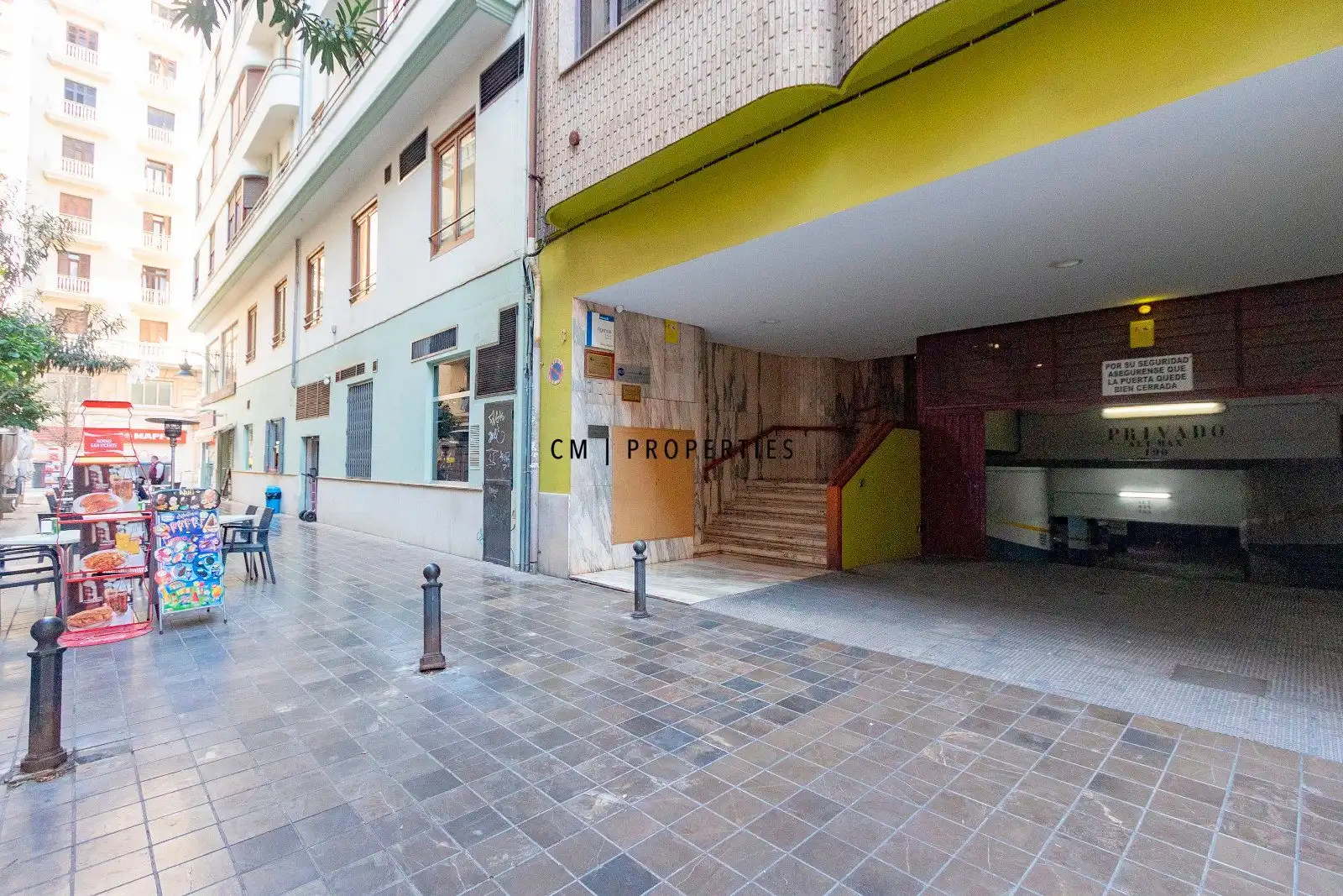 Außenansicht von Wohnung zum Verkauf in Valencia mit Klimaanlage, Heizung und Parkett