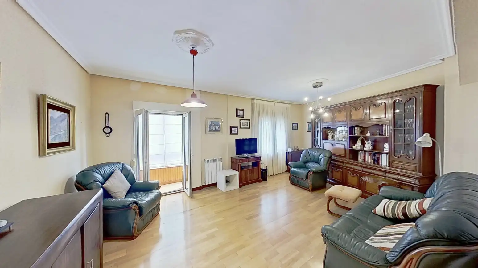 Living room of Flat for sale in Torrelavega   with Heating, Parquet flooring and Storage room