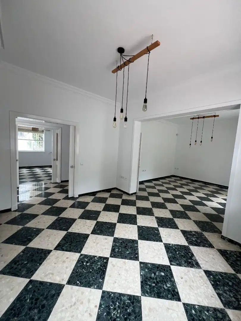 Esszimmer von Haus oder Chalet zur Miete in Sevilla mit Klimaanlage, Heizung und Privatgarten