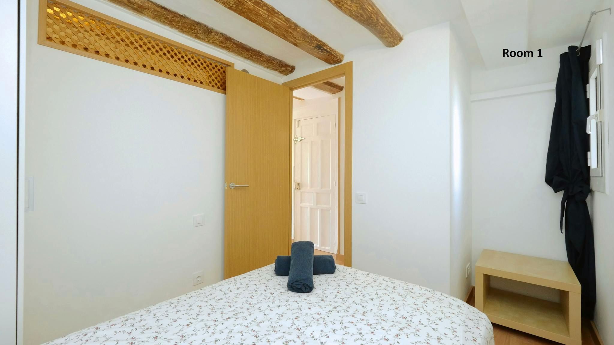 Bedroom of Flat to share in  Barcelona Capital  with Furnished, Washing machine and TV