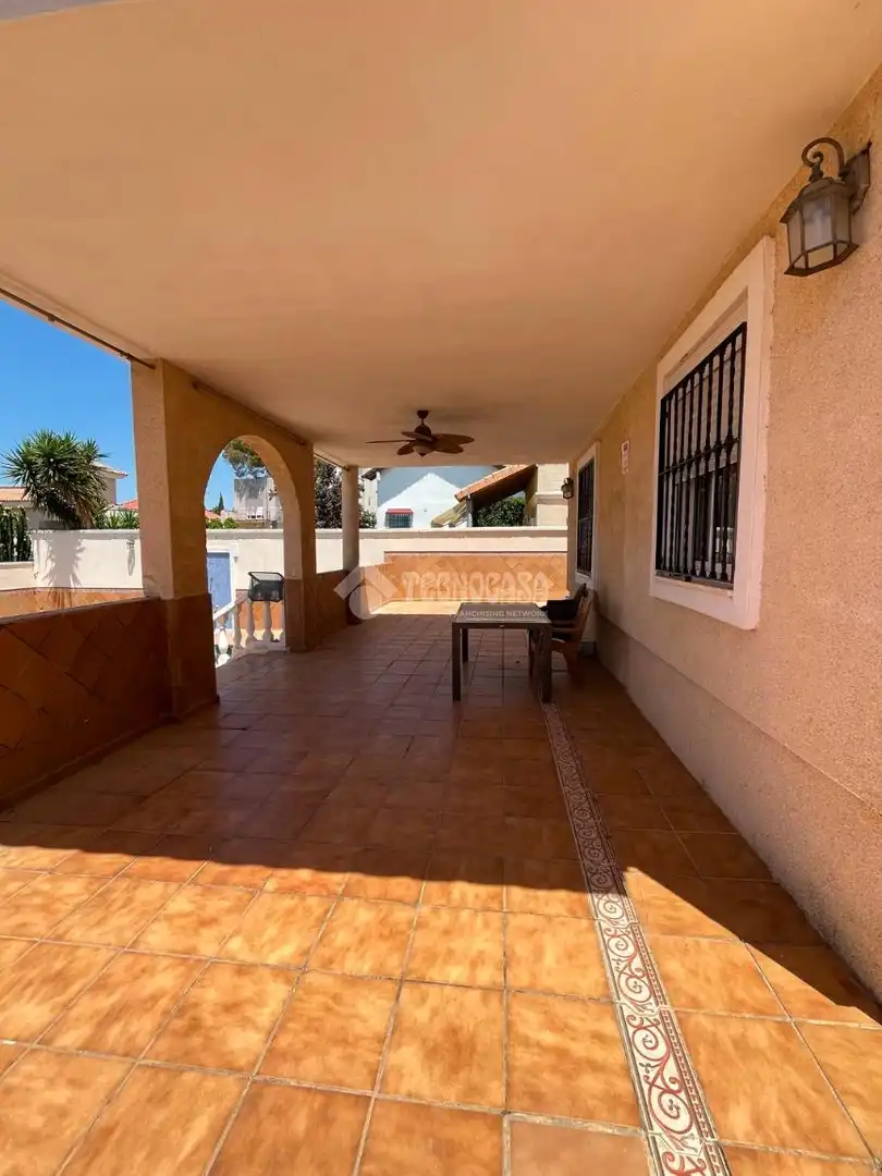 Terraza de Casa o chalet en venta en Alcalá de Guadaira con Aire acondicionado, Terraza y Amueblado