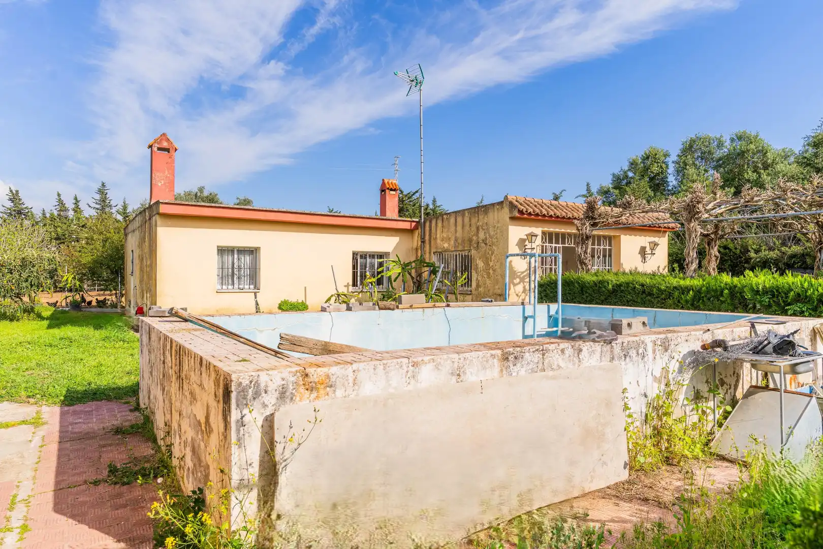 Piscina de Casa o chalet en venta en Chiclana de la Frontera con Jardín privado, Terraza y Piscina