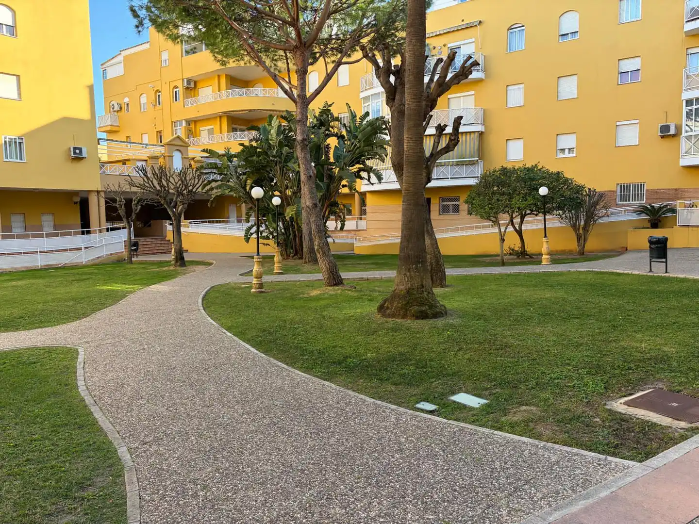 Flat with lift to rent in Calle Antillas, imagen 2