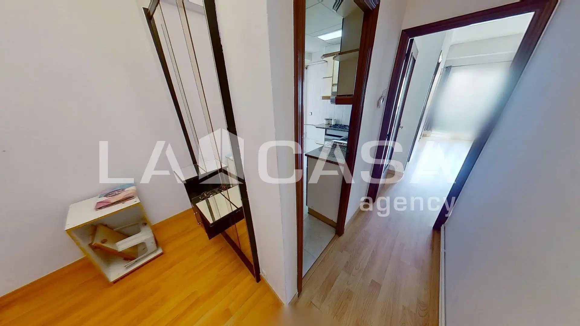 Wohnung zum Verkauf in Barcelona mit Heizung und Balkon