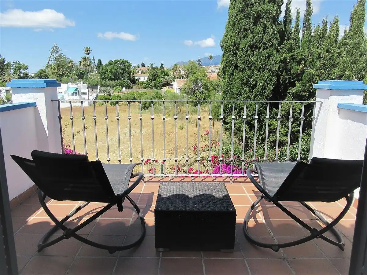 Detached homes for rent in Guadalmina Alta