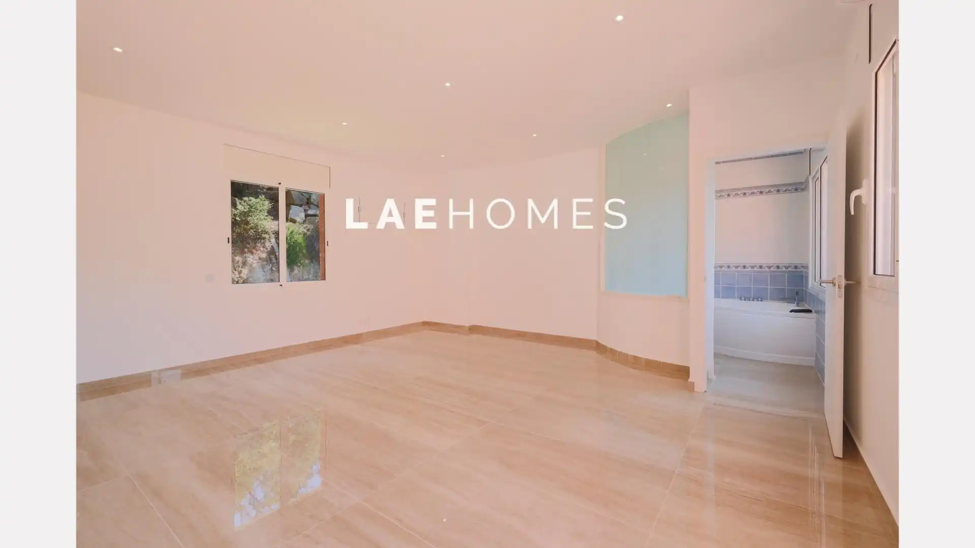 Exterior view of Houses for rent in Corbera de Llobregat  with Air Conditioner, Private garden and Terrace