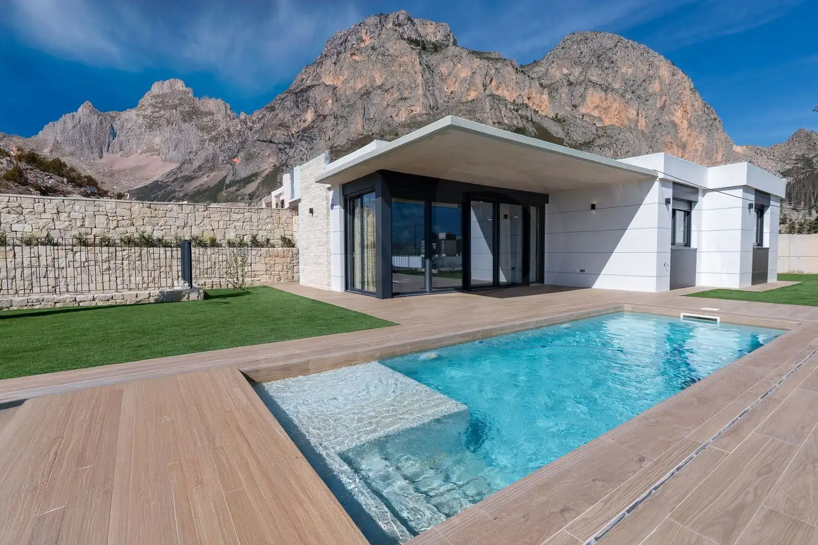Casa con piscina in vendita a Balcón de Ponoig - Polop Paradis - Polop Hills