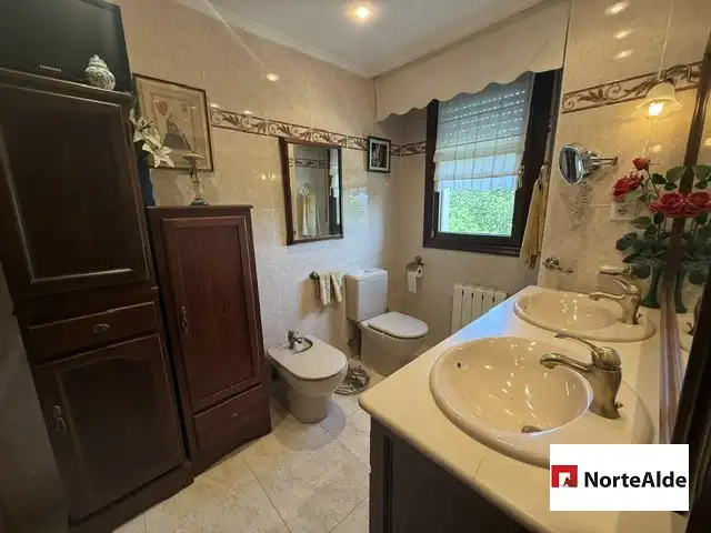 Bathroom of Houses for sale in Maruri-Jatabe  with Heating, Private garden and Storage room