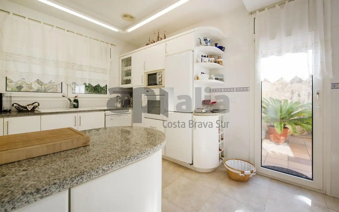 Casa con piscina en venta en Santa María de Llorell, imagen 9