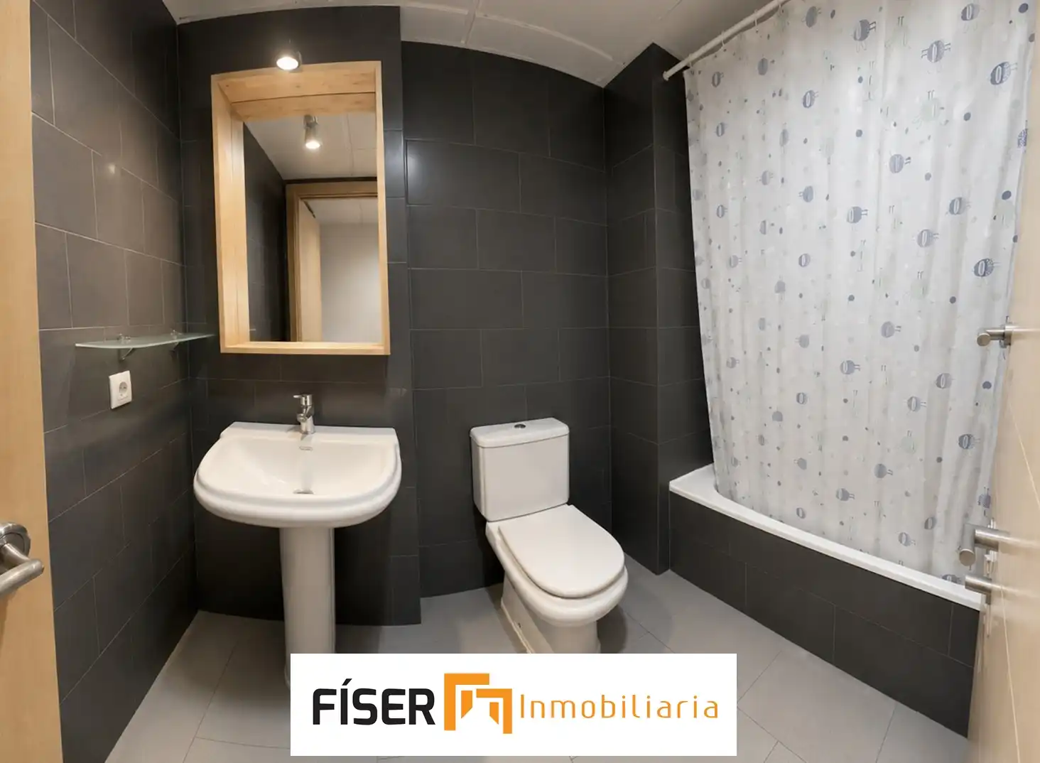 Baño de Piso en venta en Zafra con Aire acondicionado, Calefacción y Terraza