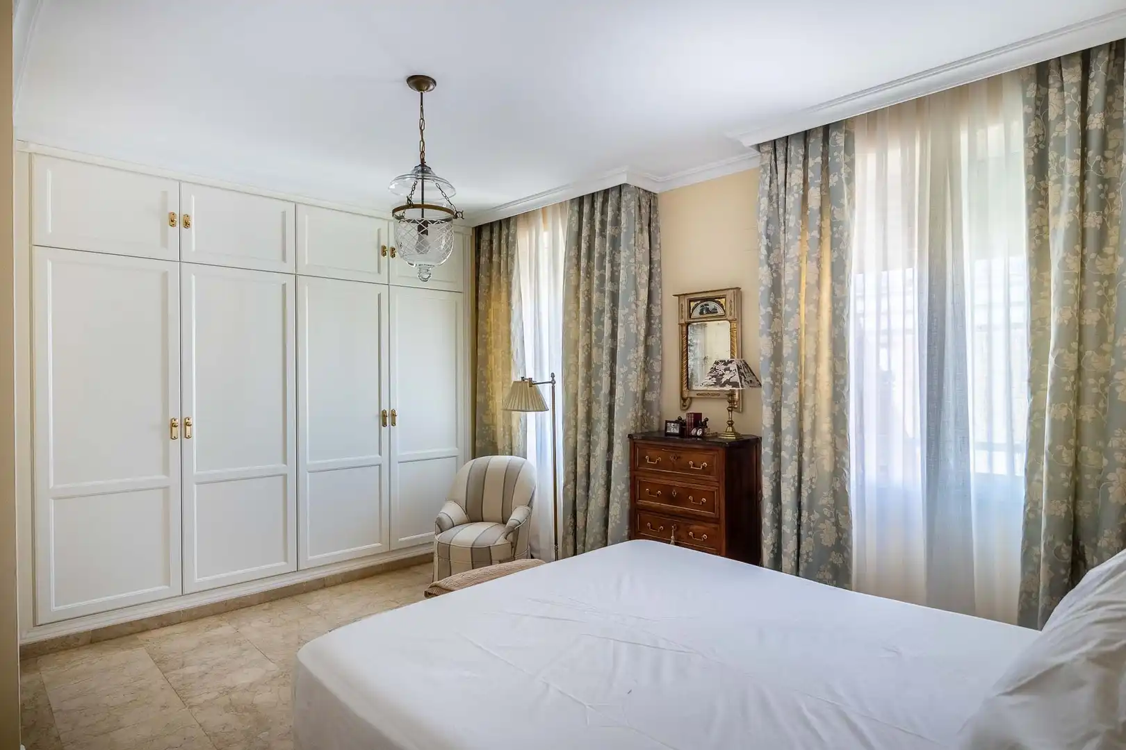 Bedroom of Flat for sale in Sevilla  with Air Conditioner, Heating and Storage room