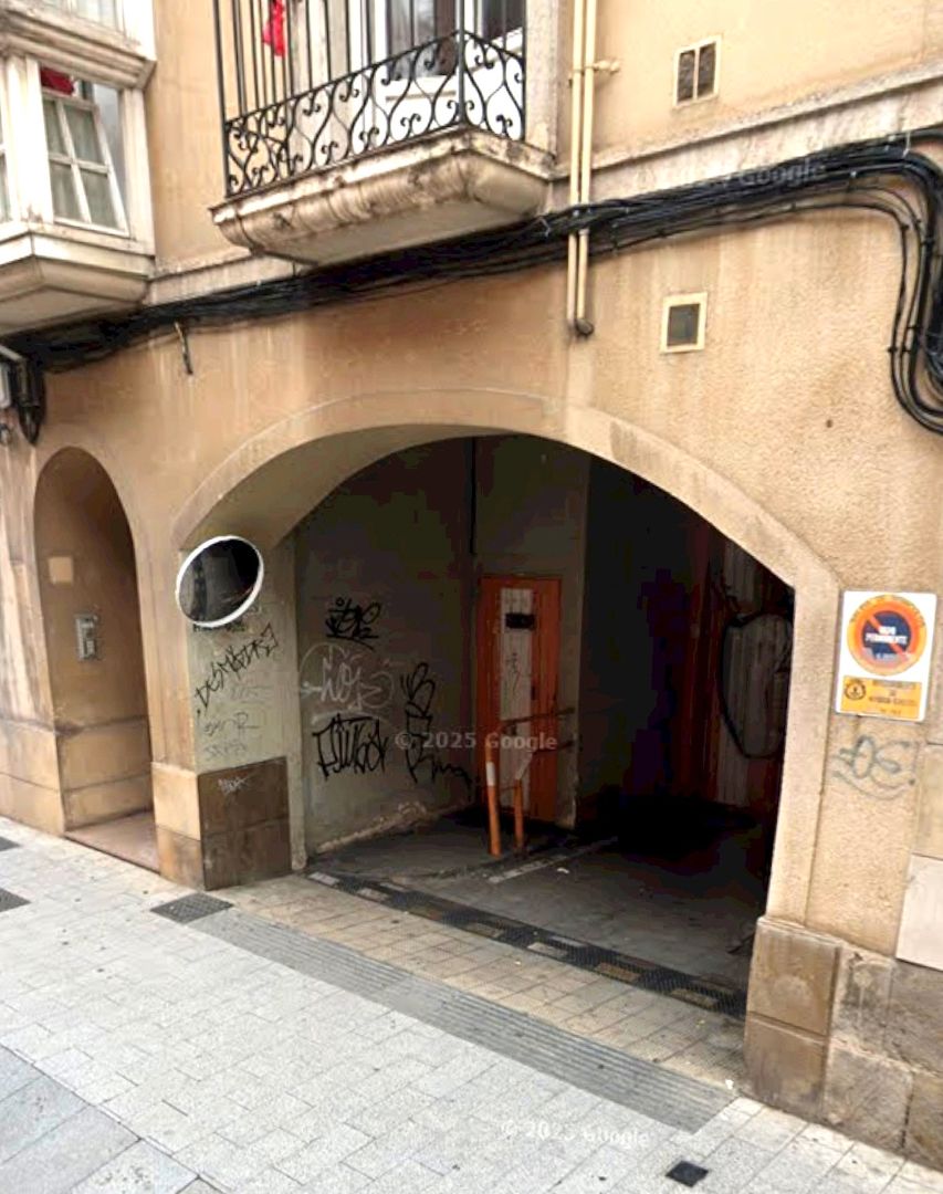 Exterior view of Garage for sale in Vitoria - Gasteiz  with Alarm