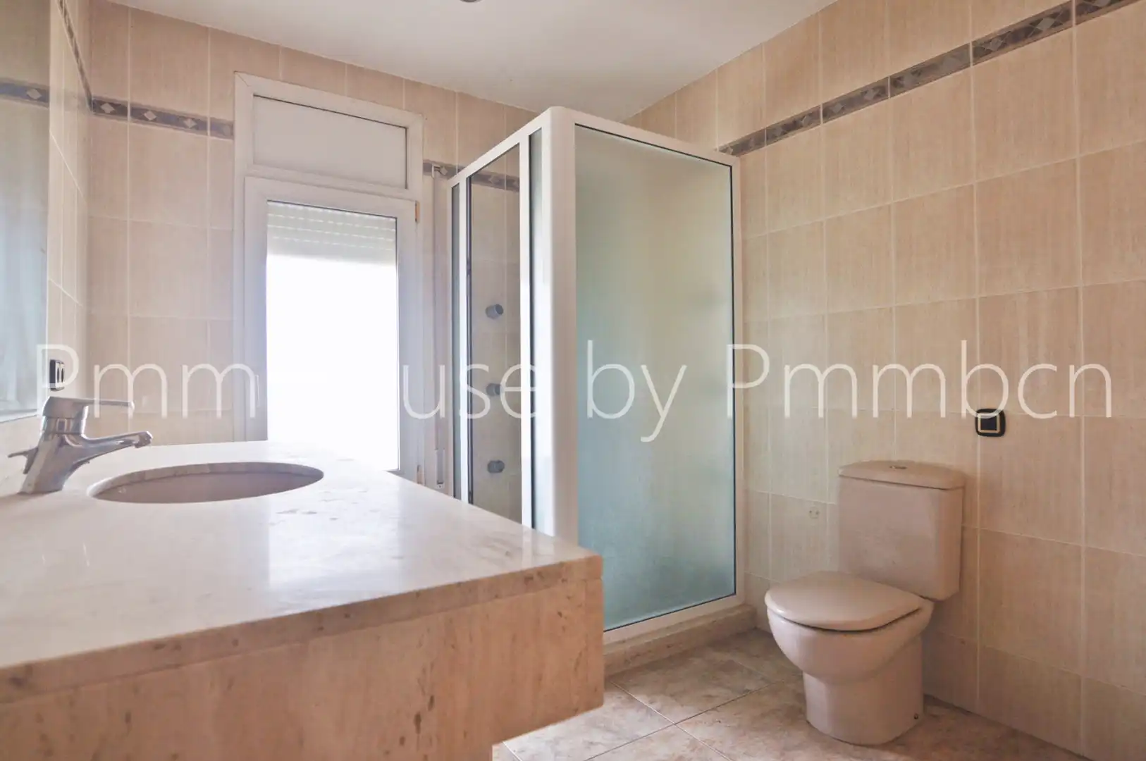Bany de Casa o xalet en venda en Mediona amb Calefacció, Terrassa i Forn