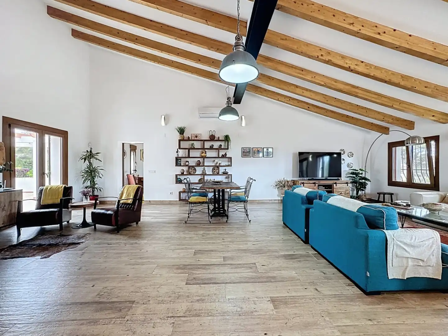 Living room of Houses for sale in L'Alfàs del Pi  with Air Conditioner, Heating and Private garden
