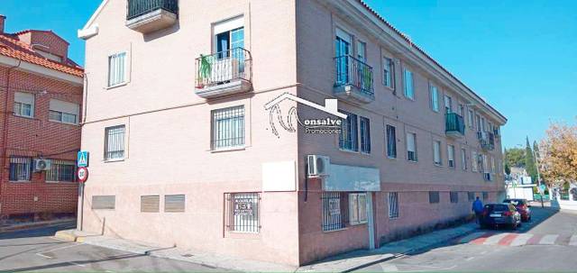 Local comercial en Alquiler en Barrio del Pilar, 7 en Yeles
