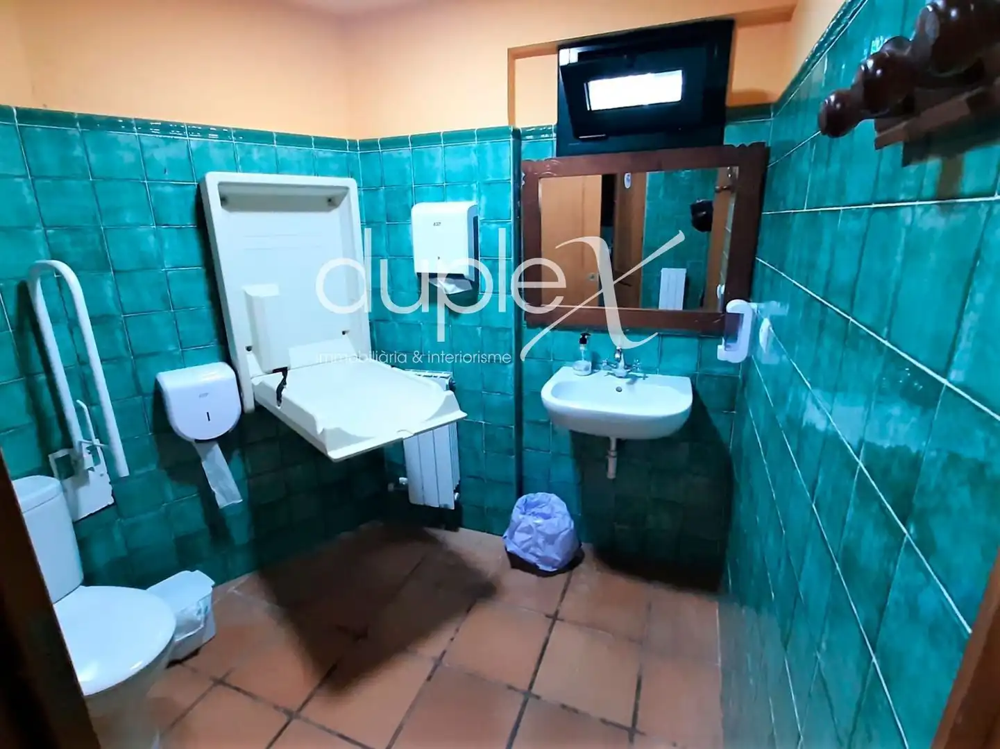Baño de Finca rústica en venta en Òrrius con Aire acondicionado, Jardín privado y Terraza