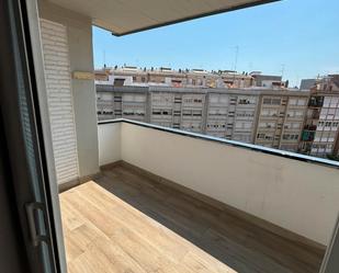 Balcony of Flat to share in Badalona  with Heating and Washing machine