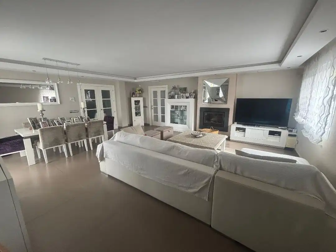 Wohnzimmer von Haus oder Chalet zum Verkauf in Marbella mit Klimaanlage, Heizung und Privatgarten