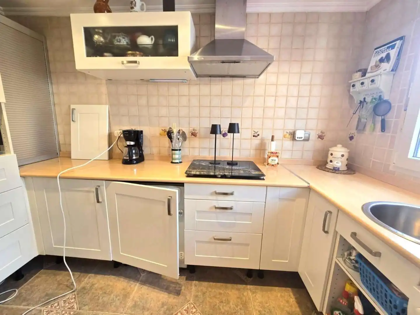 Cuina de Casa o xalet en venda en Torrevieja amb Aire condicionat, Calefacció i Terrassa