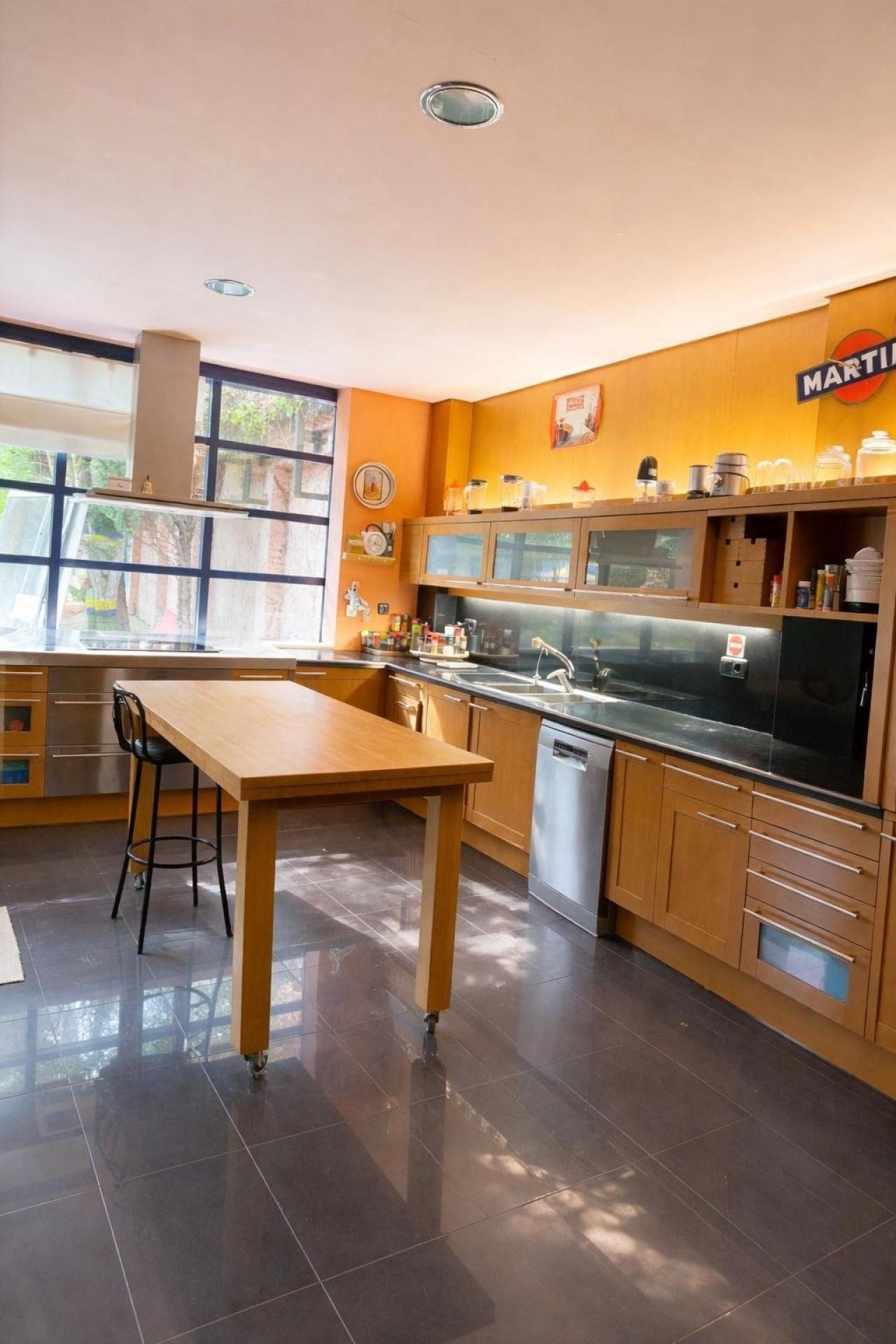 Cuina de Casa o xalet en venda en Almansa amb Calefacció, Terrassa i Piscina