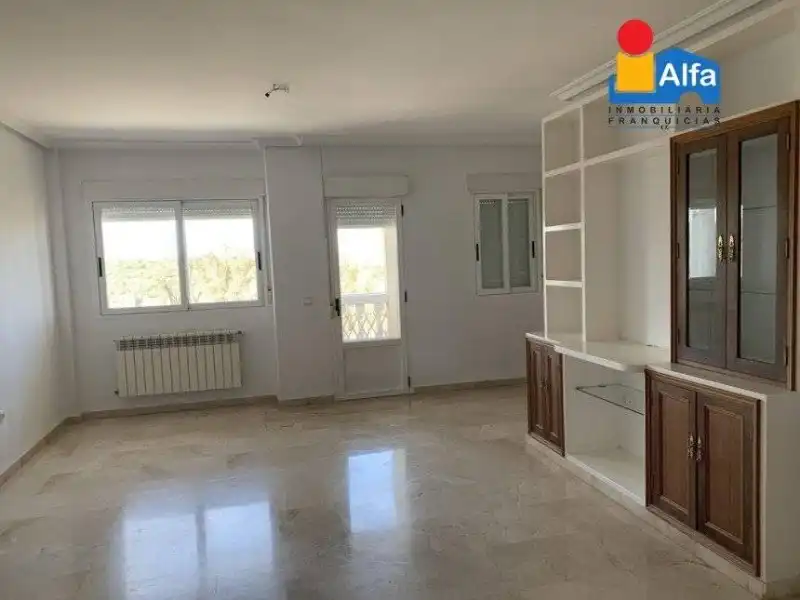 Sala de estar de Dúplex de alquiler en Cáceres con Aire acondicionado y Calefacción