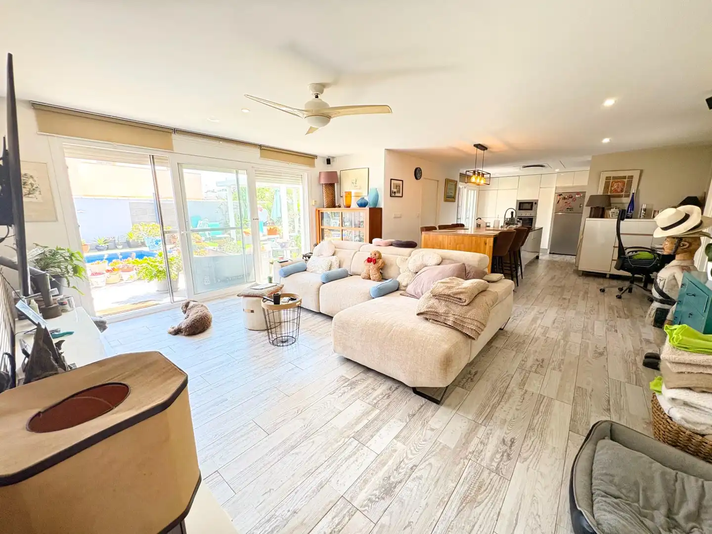 Sala de estar de Casa o chalet en venta en Torrevieja con Balcón y Piscina comunitaria