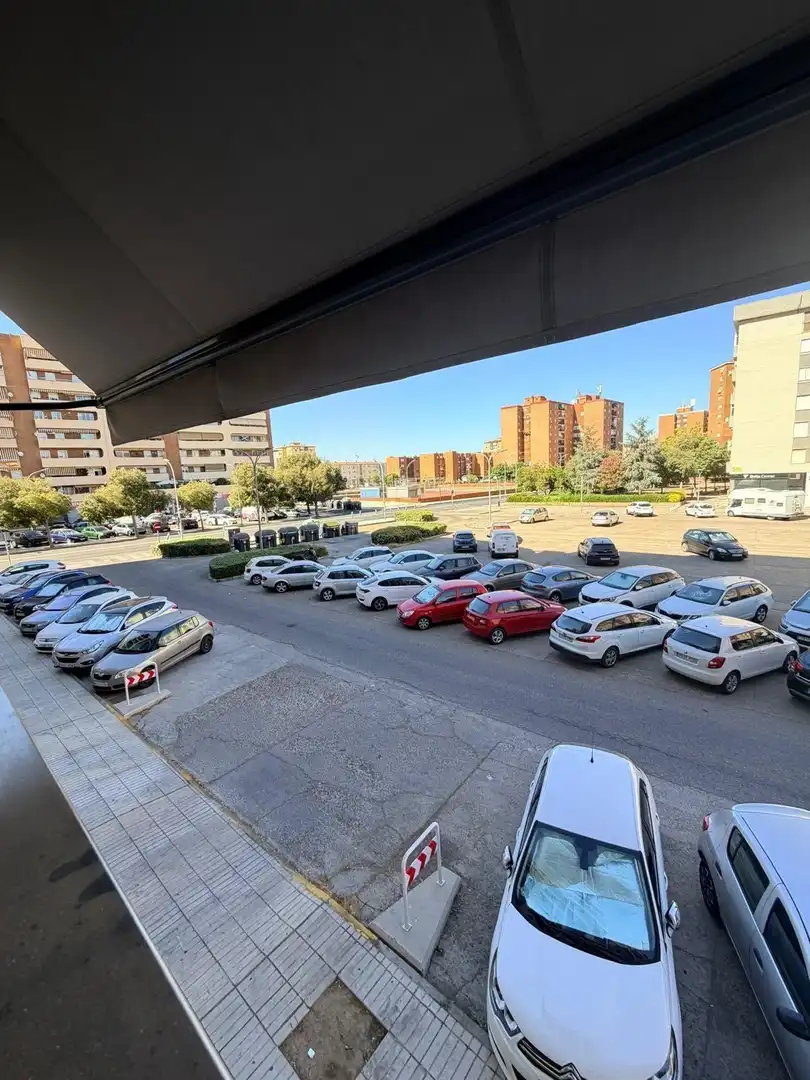 Parkplatz von Wohnung zum Verkauf in Badajoz mit Heizung, Abstellraum und Balkon