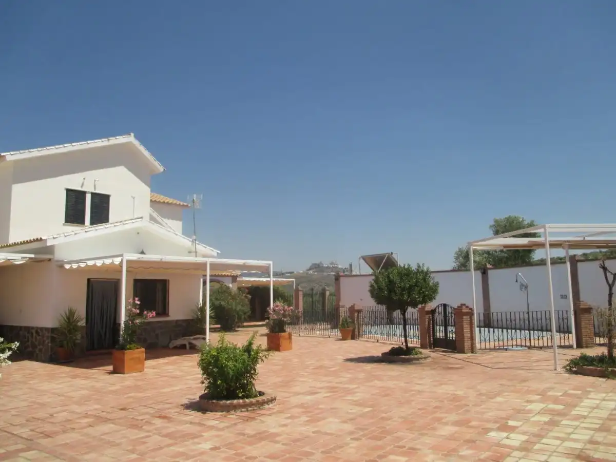 Jardí de Finca rústica en venda en Olvera amb Aire condicionat, Calefacció i Terrassa