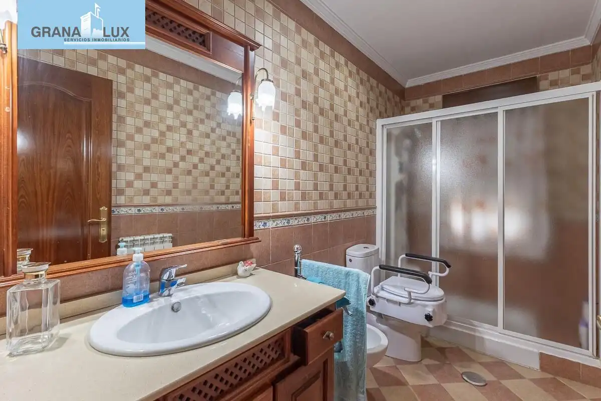 Chalet en venta en Calle de la Virgen del Rocío, imagen 21