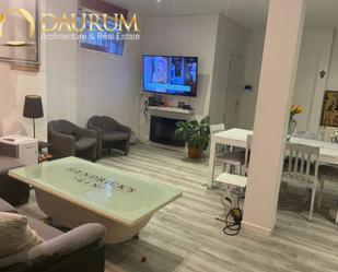 Living room of Duplex for sale in  Madrid Capital