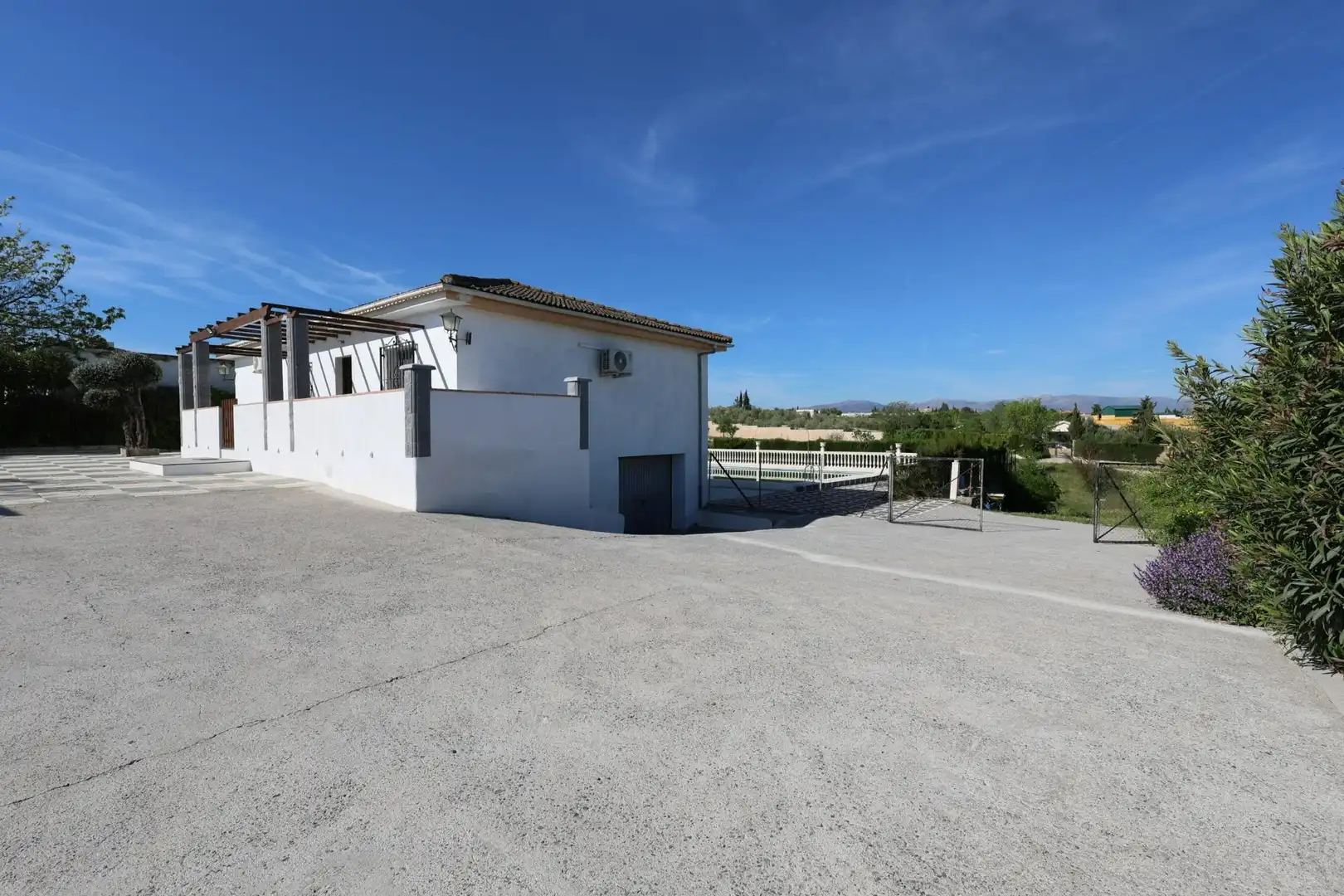 Chalet con piscina en venta en Calle Velazquez 21, imagen 15