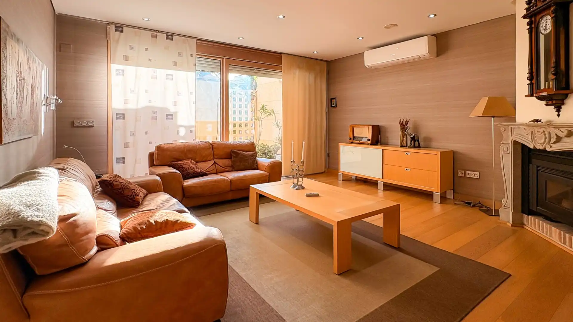 Sala de estar de Casa o chalet en venta en Guardamar del Segura con Aire acondicionado, Jardín privado y Terraza
