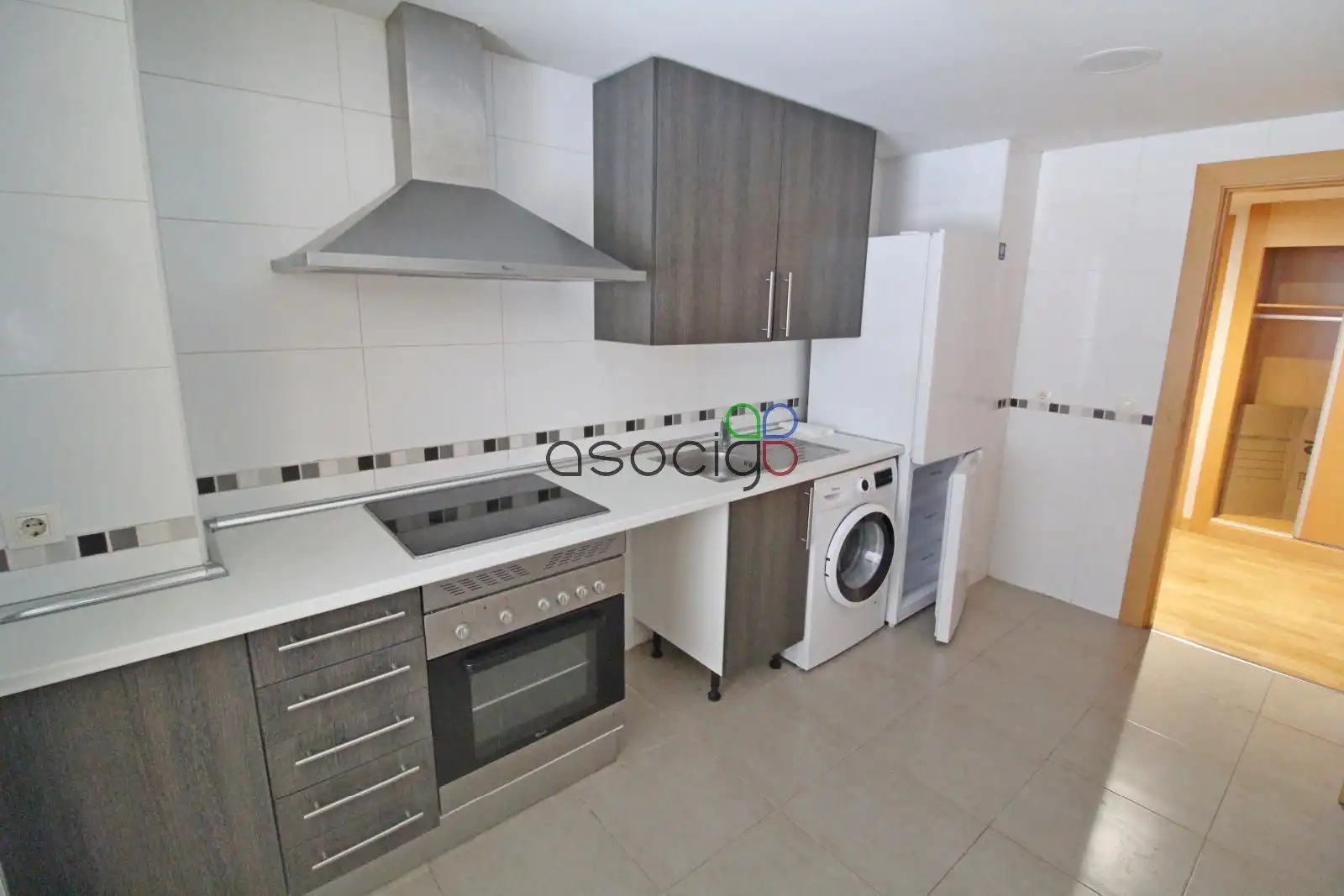 Cocina de Piso en venta en Yebes con Calefacción, Trastero y Piscina