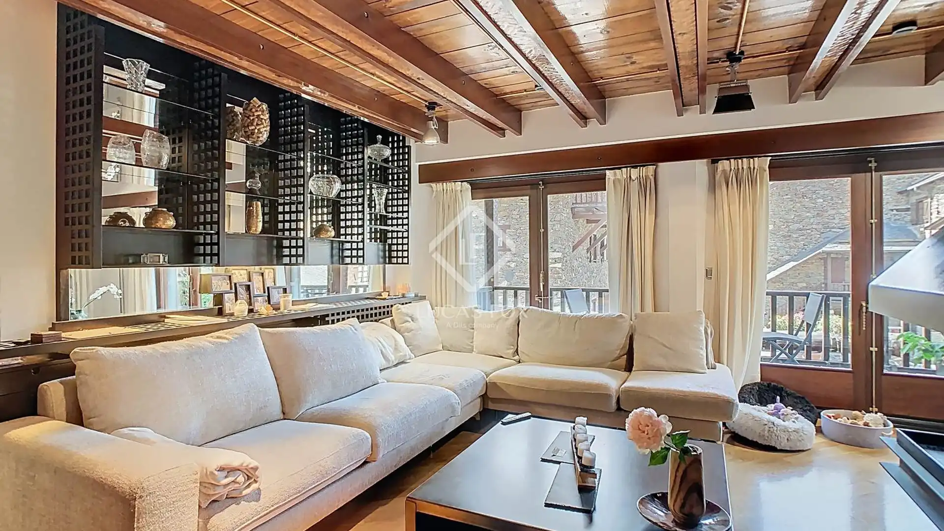 Sala de estar de Piso en venta en Ordino con Calefacción, Parquet y Terraza