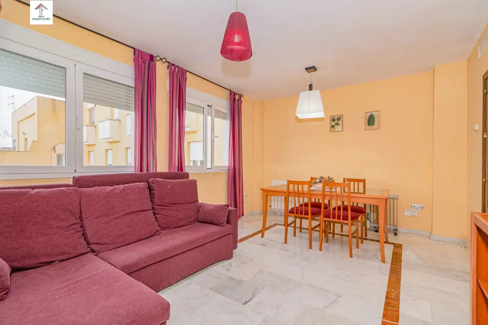 Sala d'estar de Pis en venda en La Zubia Ciudad