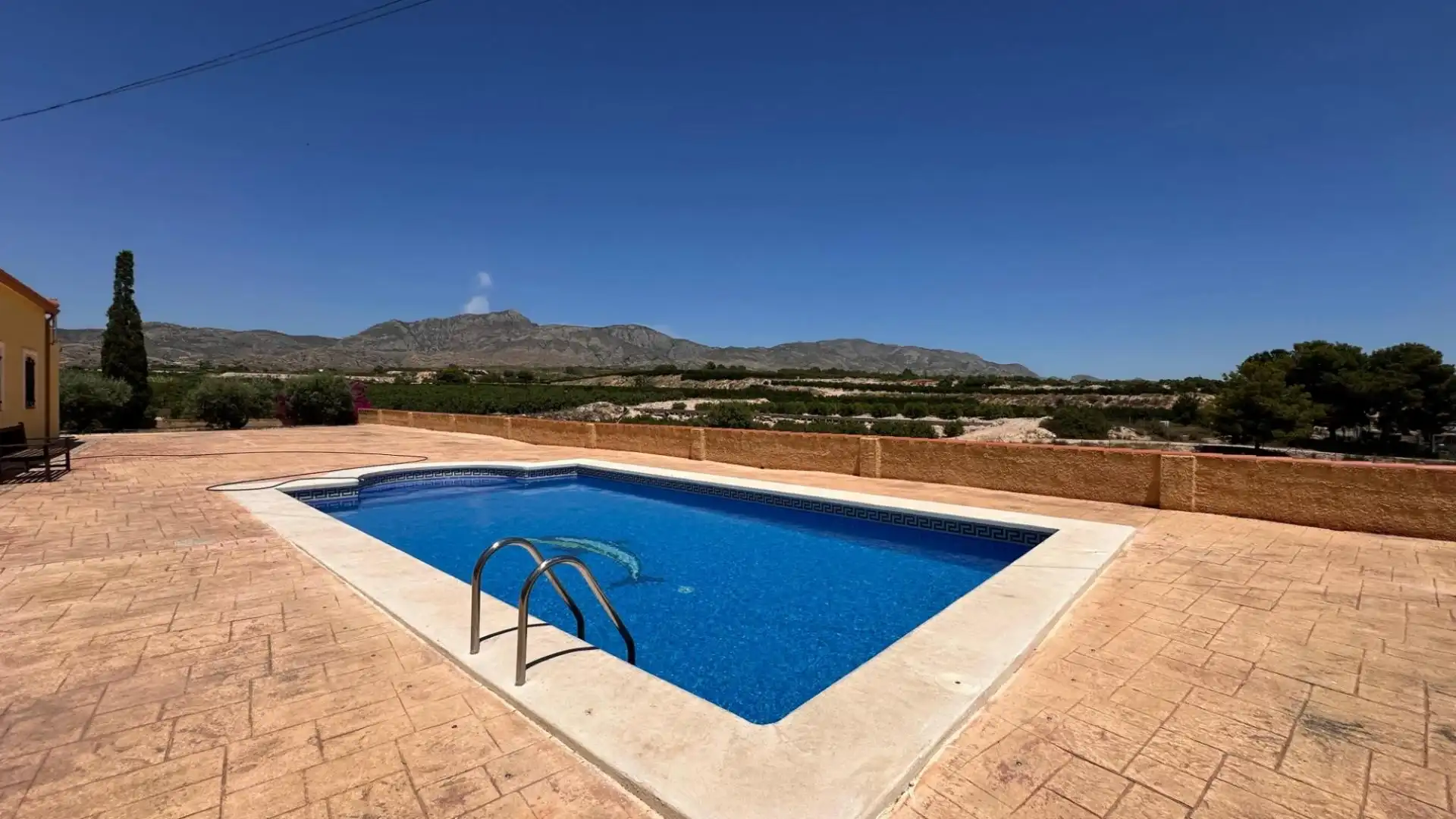Swimming pool of Houses for sale in Albatera  with Community pool