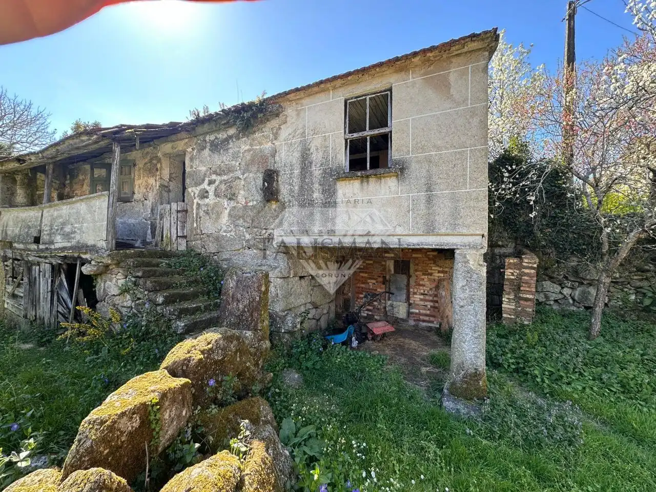 Casa rústica amb jardí en venda a NOCEIFAS
