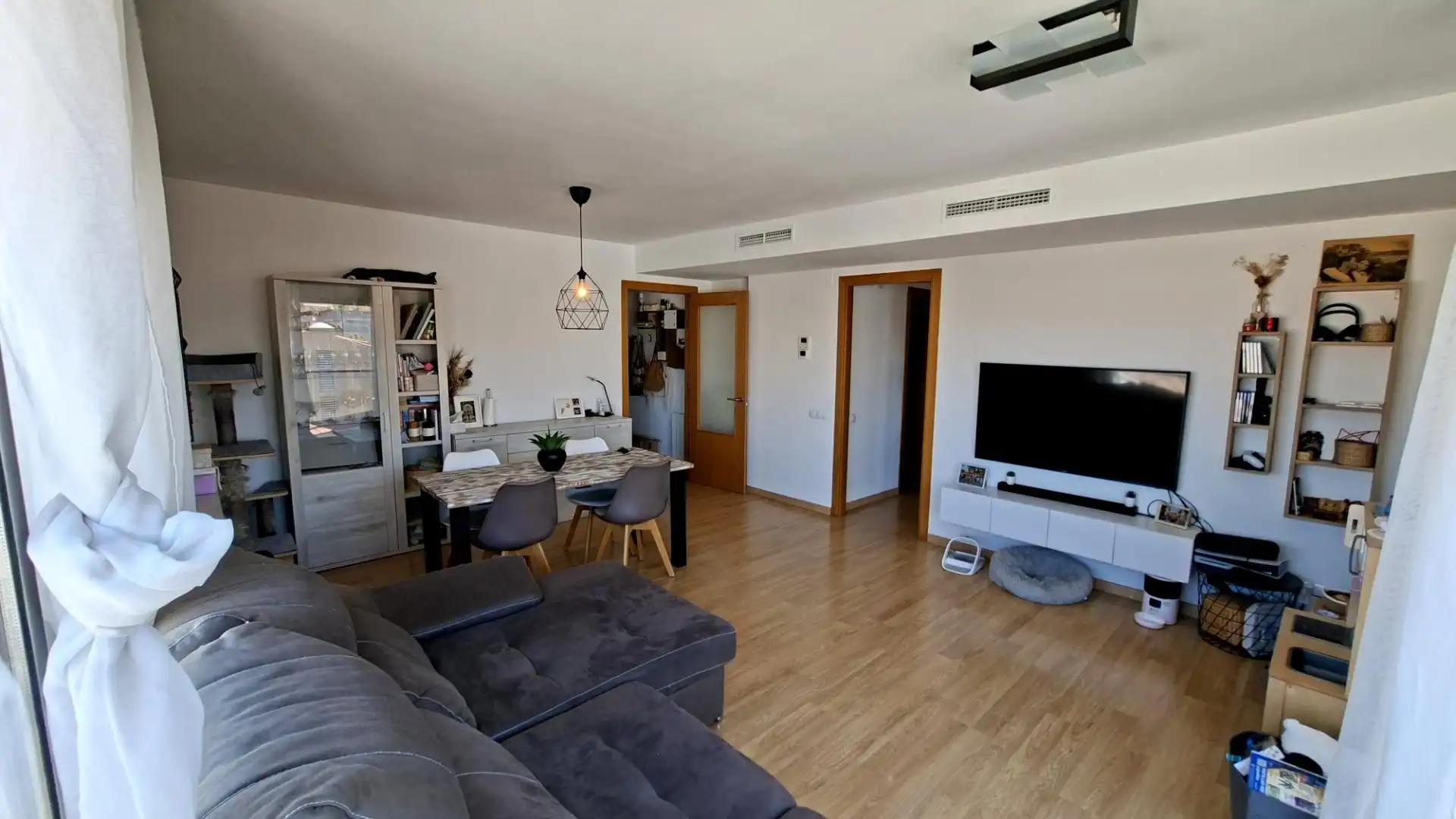Living room of Flat for sale in Parets del Vallès  with Air Conditioner and Heating