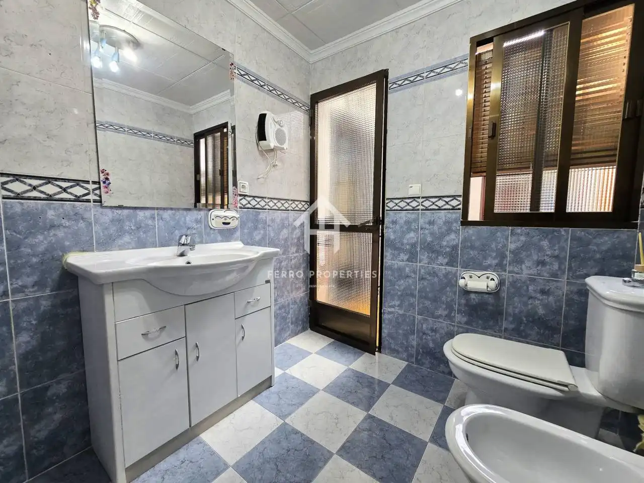 Bathroom of Houses for sale in Atarfe  with Air Conditioner and Terrace