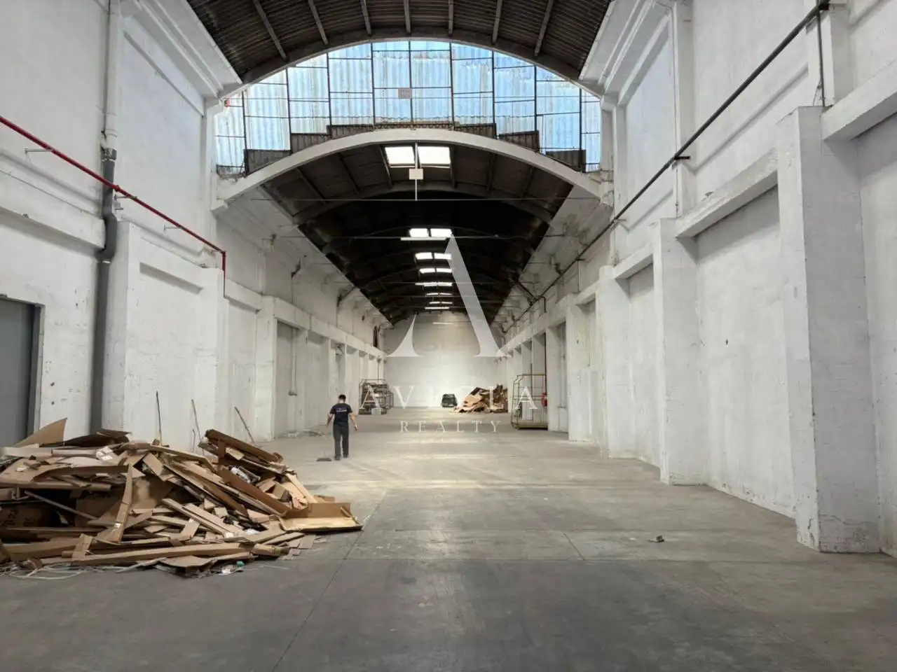 Nave industrial de alquiler en Cornellà de Llobregat