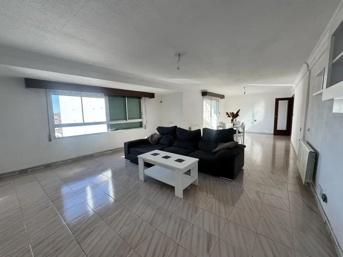 Living room of Flat for sale in Villena  with Furnished and Balcony