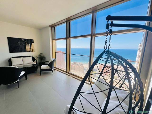 Piso en Venta en Avenida de Mexico en Playa Poniente