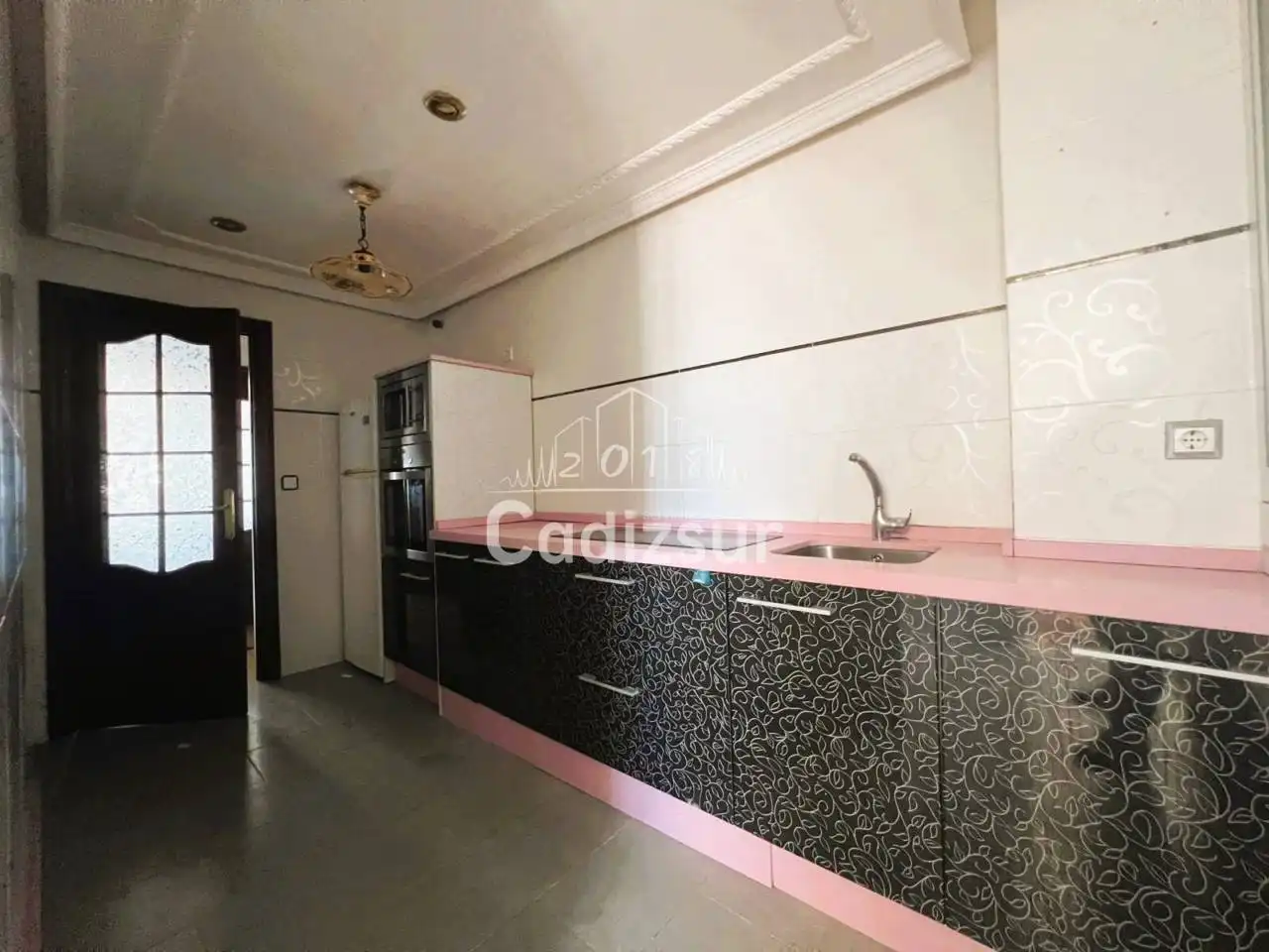 Cocina de Piso en venta en Cádiz con Terraza