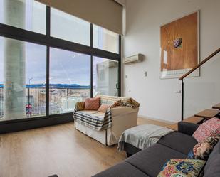 Living room of Duplex to rent in San Sebastián de los Reyes  with Air Conditioner, Heating and Parquet flooring