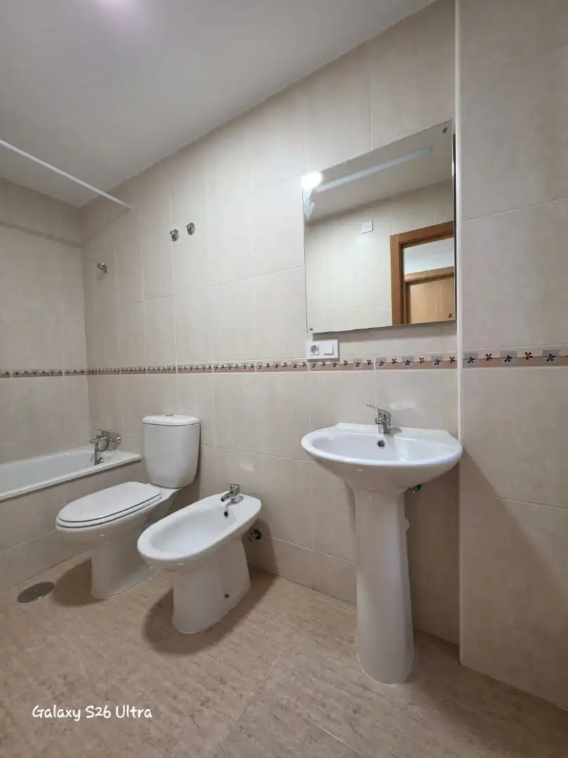 Badezimmer von Wohnung zur Miete in Albatera mit Klimaanlage, Abstellraum und Möbliert