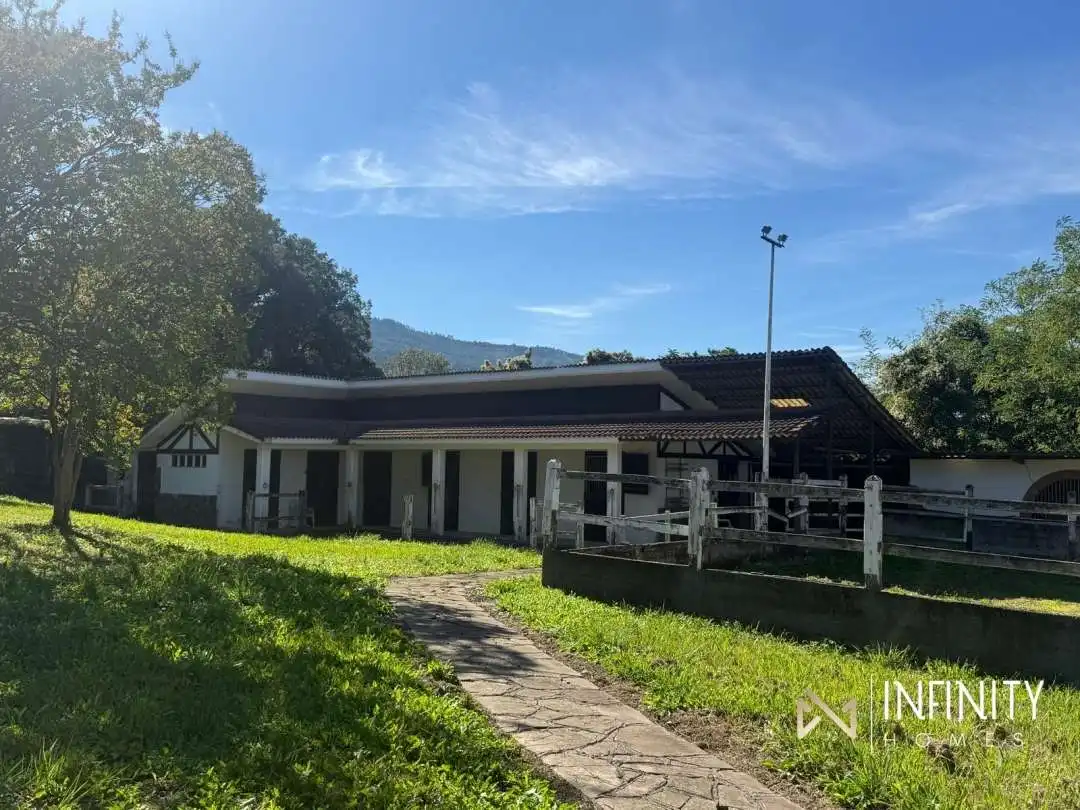 Vista exterior de Casa o chalet en venta en Lezama con Calefacción, Jardín privado y Terraza