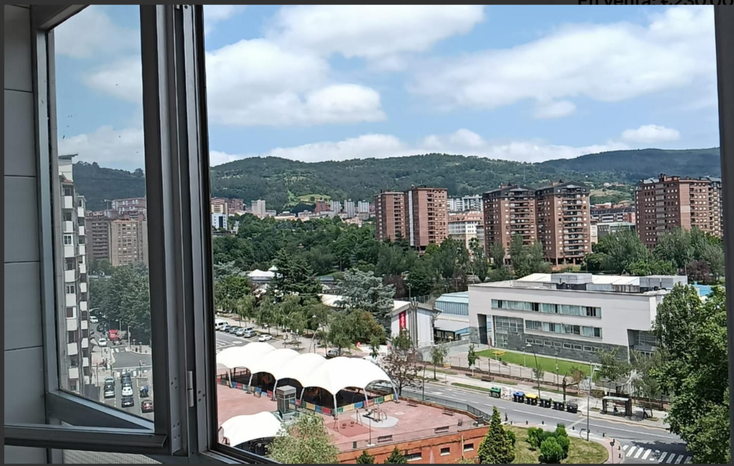 Vista exterior de Pis en venda en Bilbao  amb Terrassa