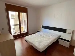 Schlafzimmer von Wohnung zum Verkauf in Vic mit Heizung, Möbliert und Ofen