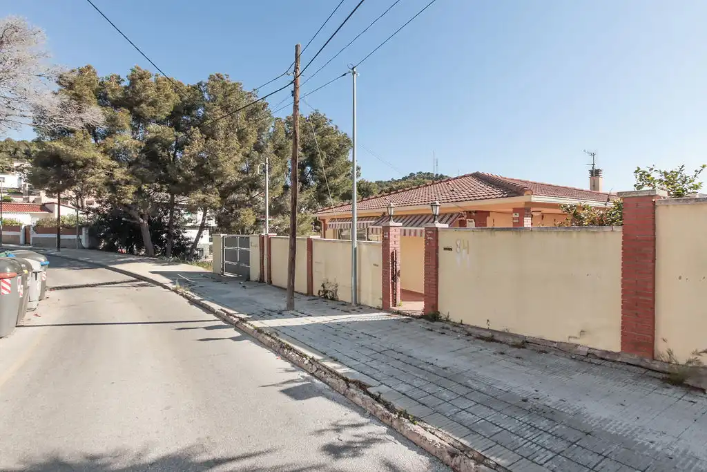 Xalet amb piscina en venda a Av Comte Gómez de Orbaneja